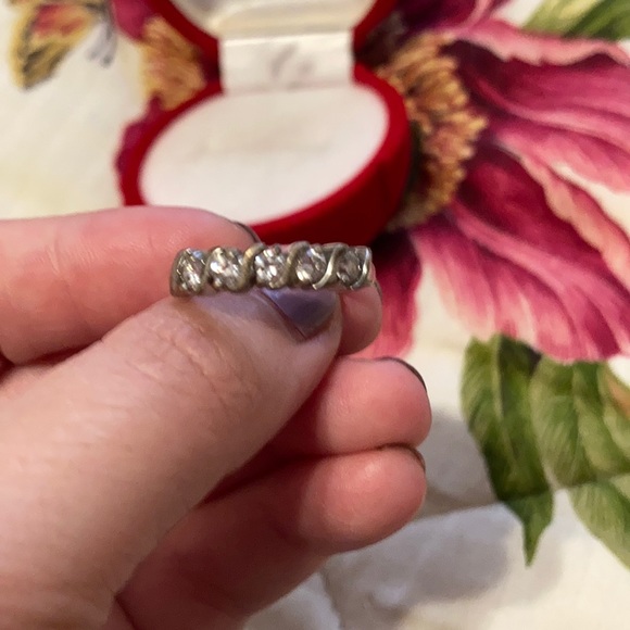 SILVER RING - Picture 2 of 3